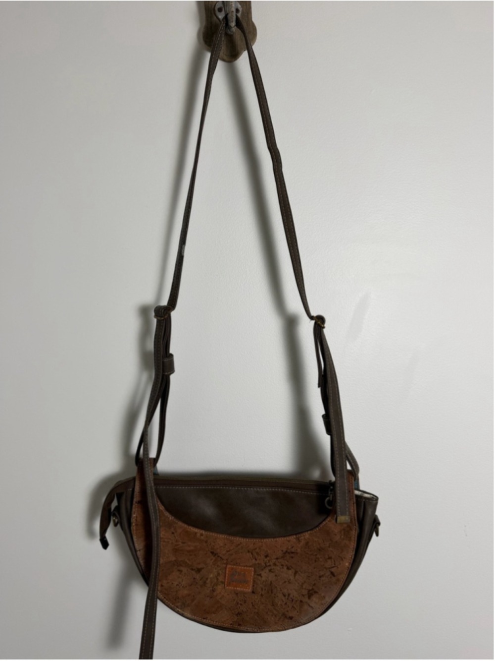 Fox & Fawn Cork Embroidered Boho Crossbody Bag - Picture 7 of 12
